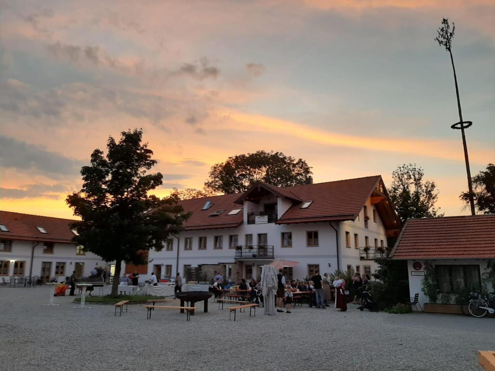 Hotel Stangl-Hof Forstinning Exterior foto