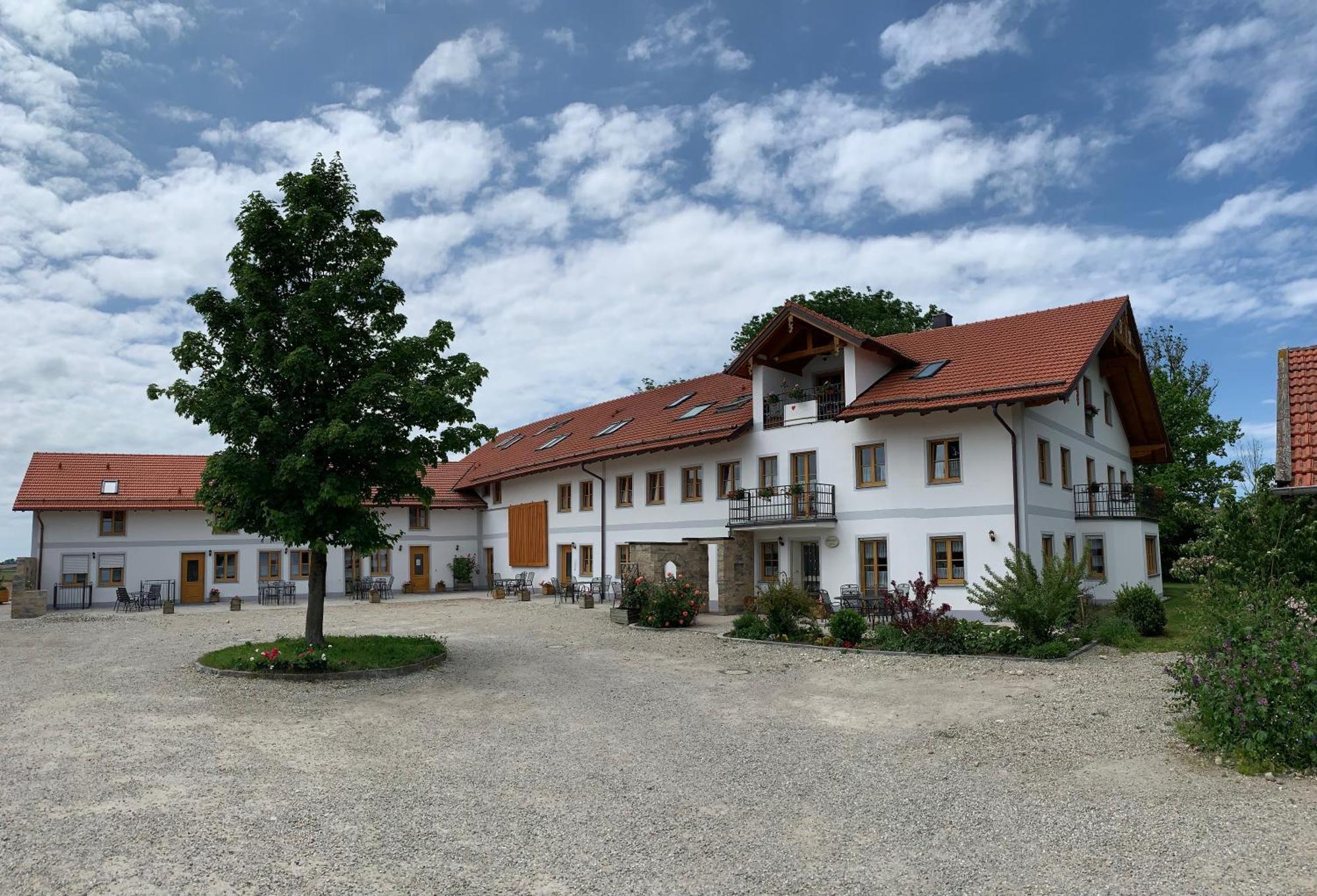 Hotel Stangl-Hof Forstinning Exterior foto